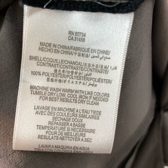 BCBGMaxAzria Charlene Gray Long Sleeve Dress - VNeck - XS - Satin feel - pockets - Picture 8 of 10